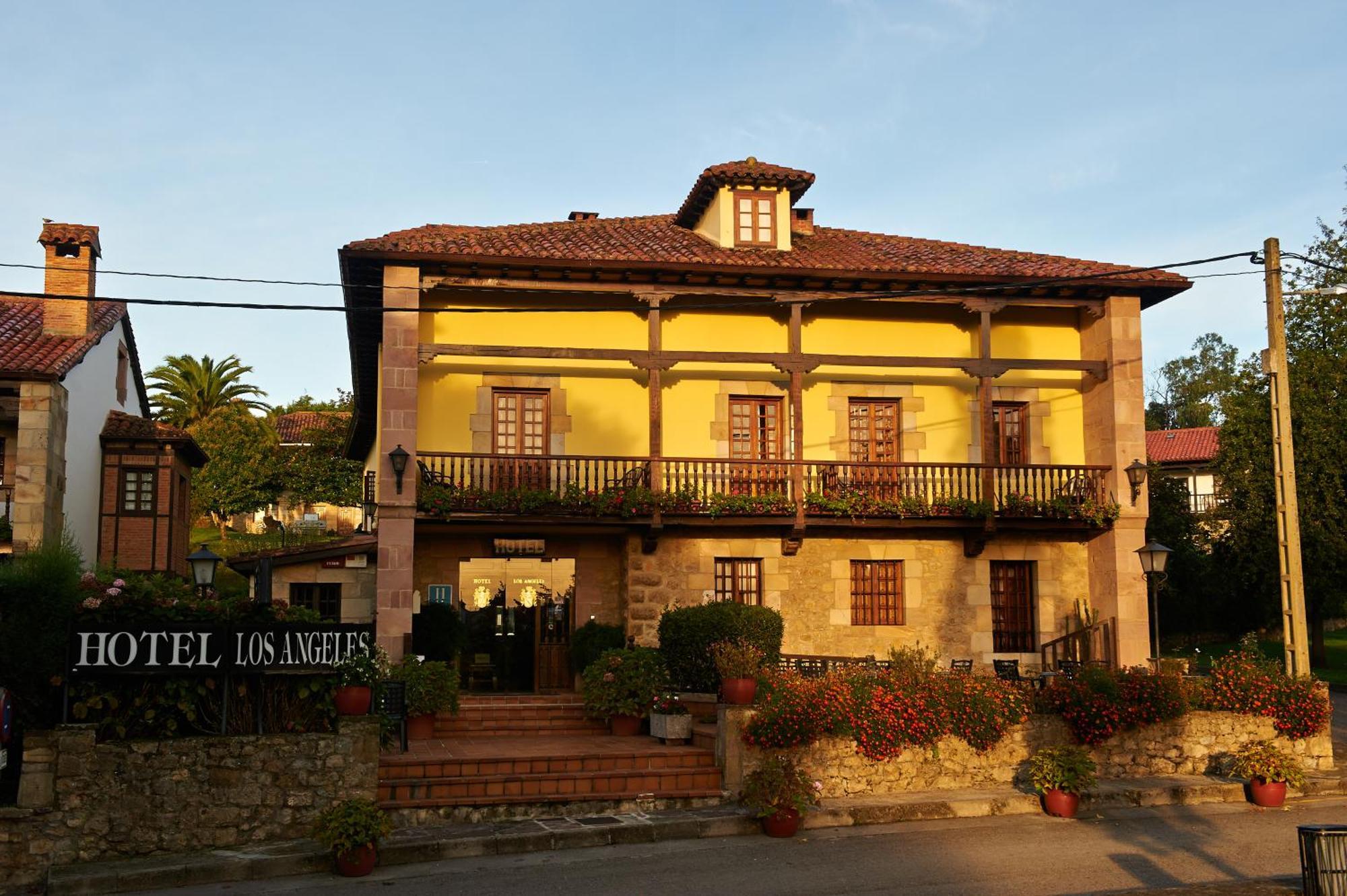 Hotel Los Angeles Σαντιγιάνα ντελ Μαρ Εξωτερικό φωτογραφία